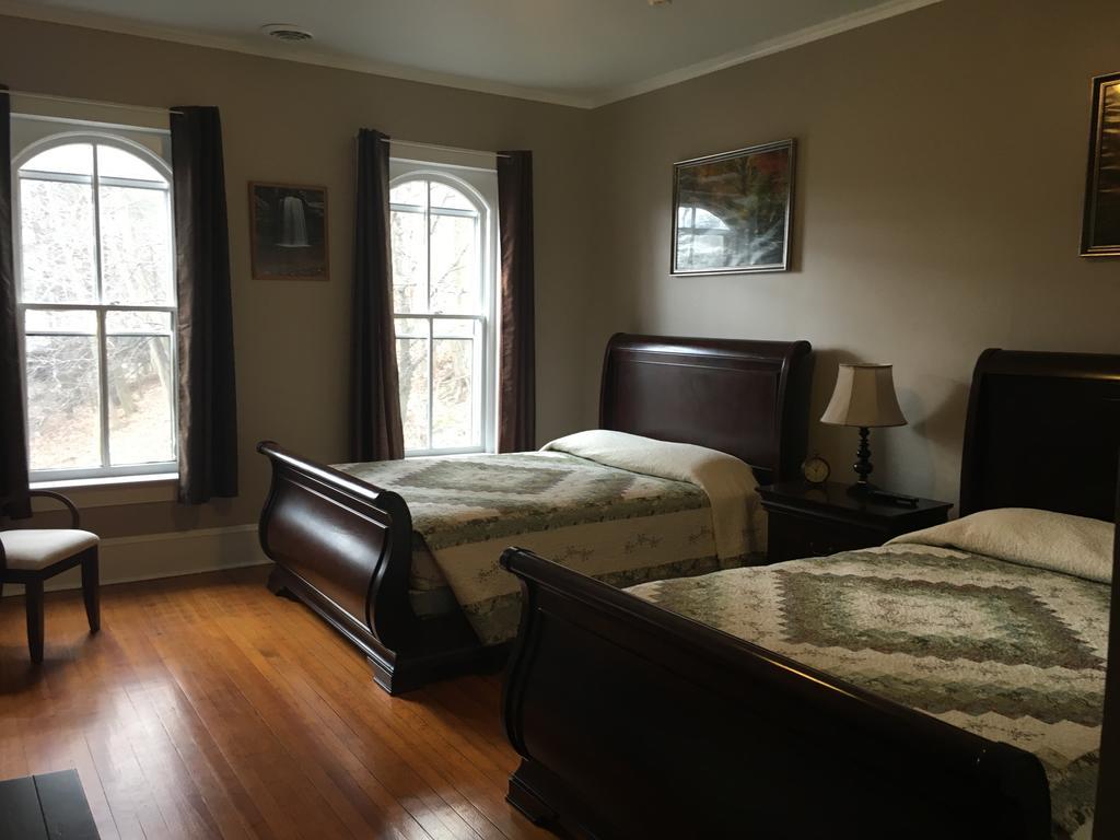 Cook Mansion Bed & Breakfast Montour Falls Eksteriør bilde